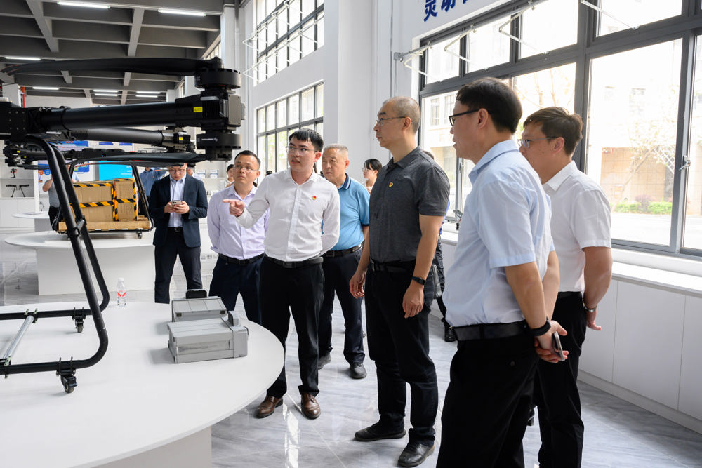 崇左市政府调研团莅临我校，共探低空经济与人工智能发展新路径